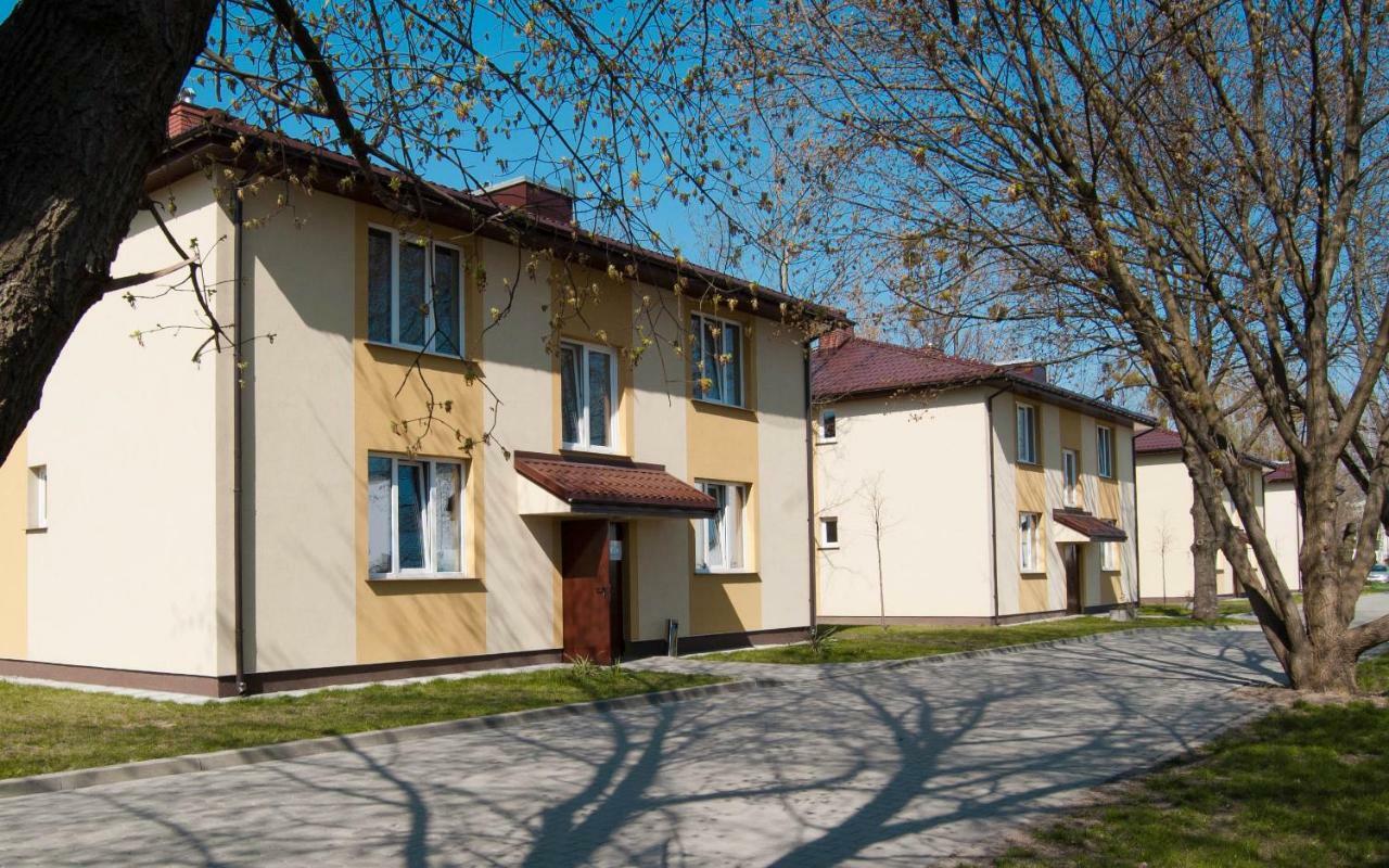 Hotel L26 Lopuszanska Varsavia Esterno foto