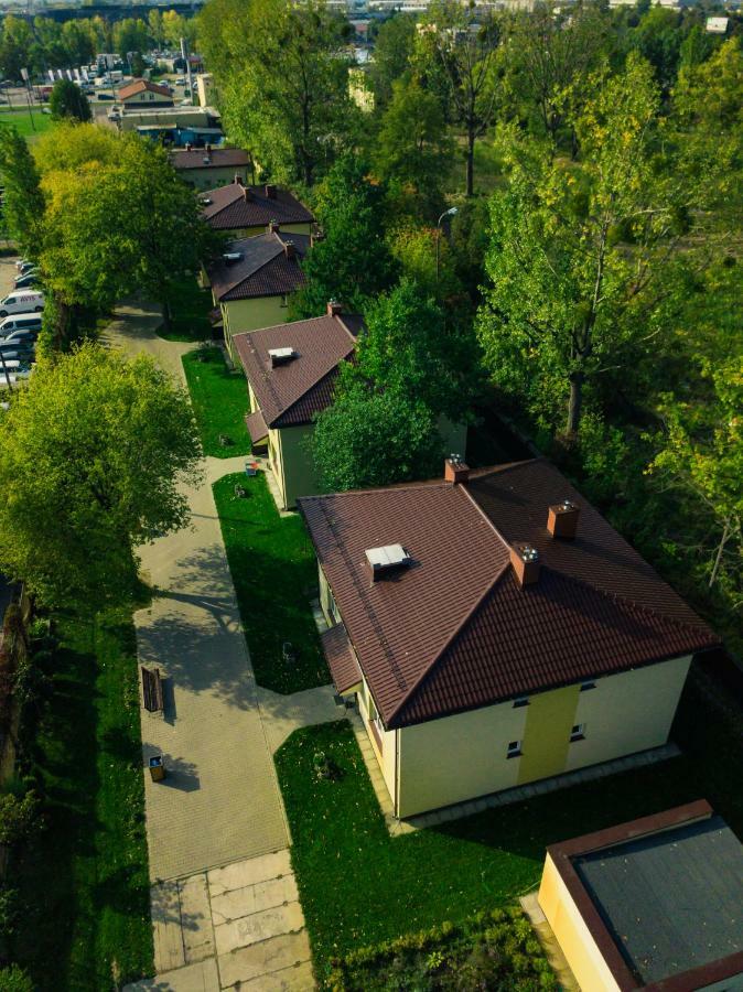 Hotel L26 Lopuszanska Varsavia Esterno foto